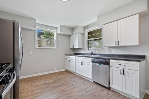 Tiny photo for 8 Ivy Street, Joliet, IL 60436 (MLS # 12449287)