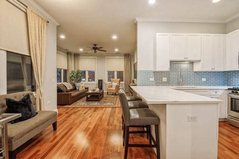 Tiny photo for 4814 N Damen Avenue #209, Chicago, IL 60625 (MLS # 12500188)