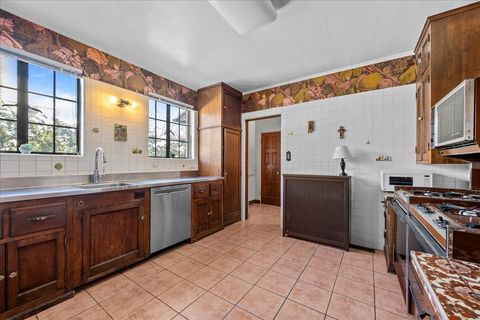 Tiny photo for 260 Oxford Road, Kenilworth, IL 60043 (MLS # 12559660)