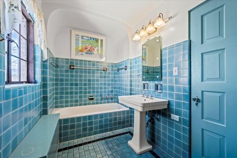 Tiny photo for 260 Oxford Road, Kenilworth, IL 60043 (MLS # 12559660)