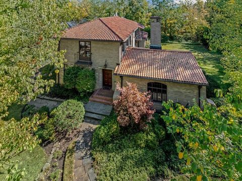 Tiny photo for 260 Oxford Road, Kenilworth, IL 60043 (MLS # 12559660)