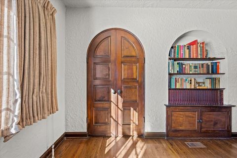 Tiny photo for 260 Oxford Road, Kenilworth, IL 60043 (MLS # 12559660)