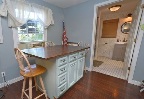 Tiny photo for 207 E Lincoln Street, Seneca, IL 61360 (MLS # 12461298)