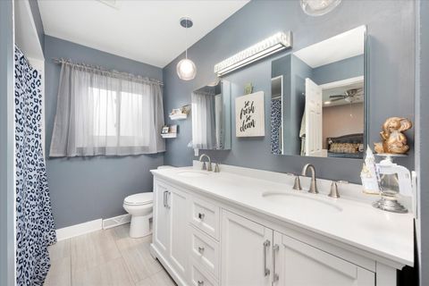 Tiny photo for 547 N Van Auken Street, Elmhurst, IL 60126 (MLS # 12454372)
