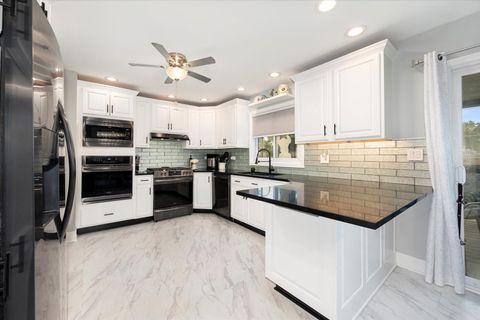 Tiny photo for 547 N Van Auken Street, Elmhurst, IL 60126 (MLS # 12454372)