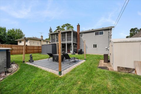 Tiny photo for 547 N Van Auken Street, Elmhurst, IL 60126 (MLS # 12454372)