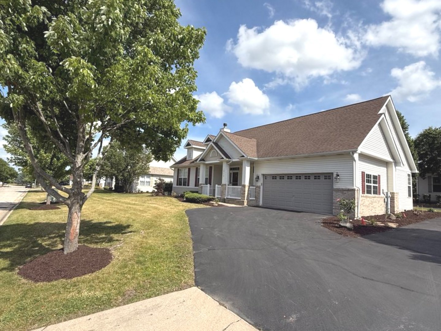 1711 Devonshire Lane