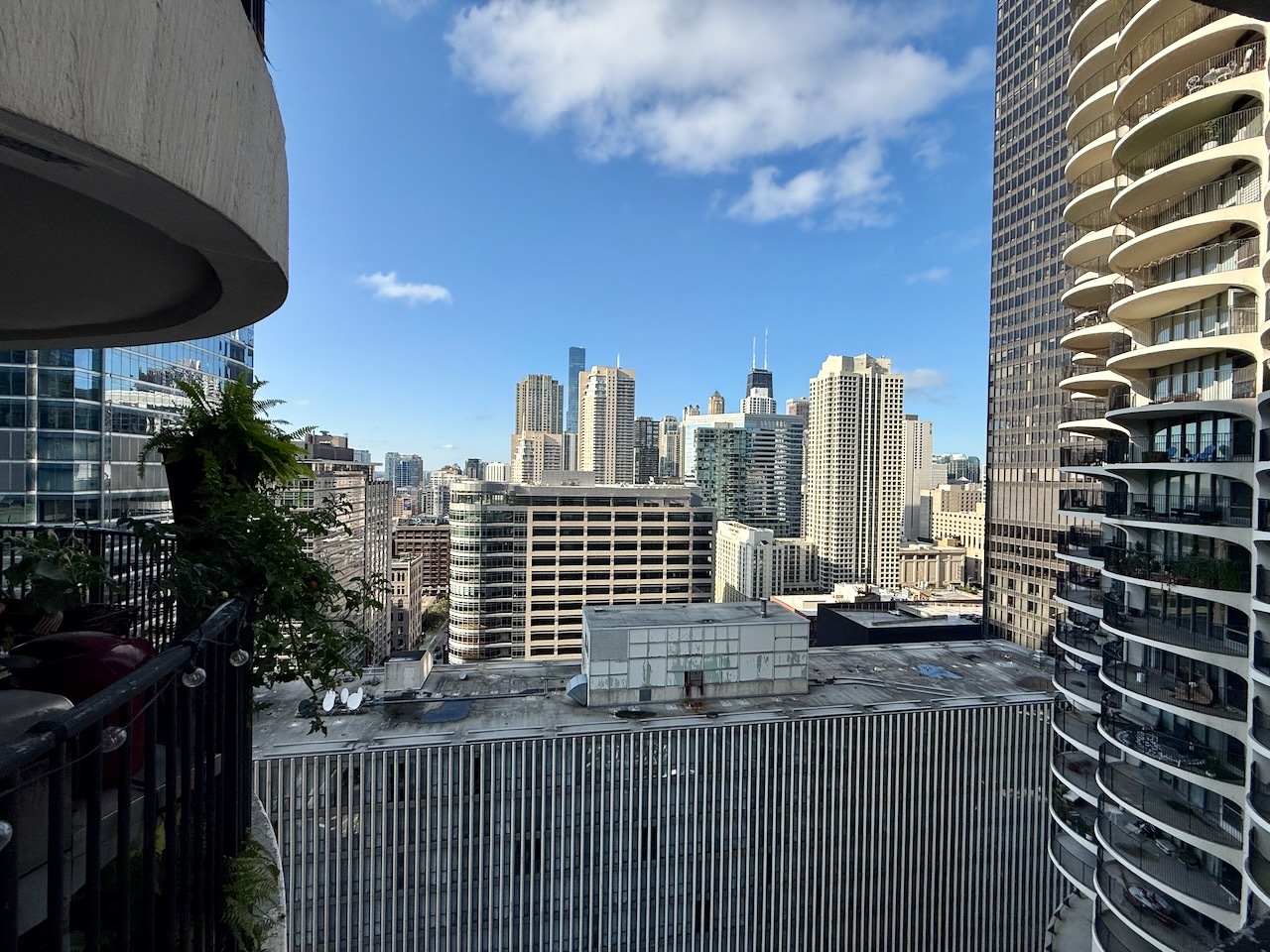 300 N STATE Street 2907