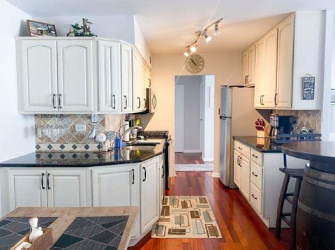 Tiny photo for 40 N Tower Road #7L, Oak Brook, IL 60523 (MLS # 12591537)