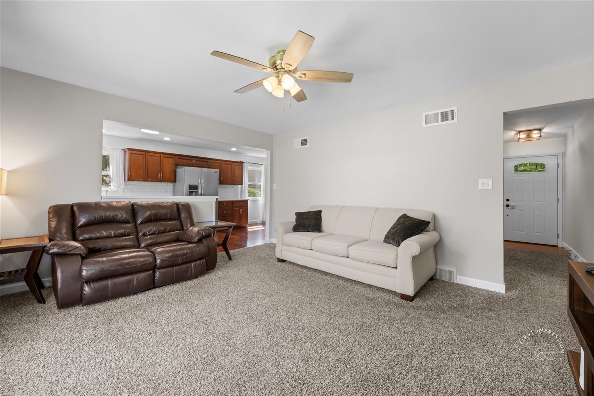 2181 W Illinois Avenue