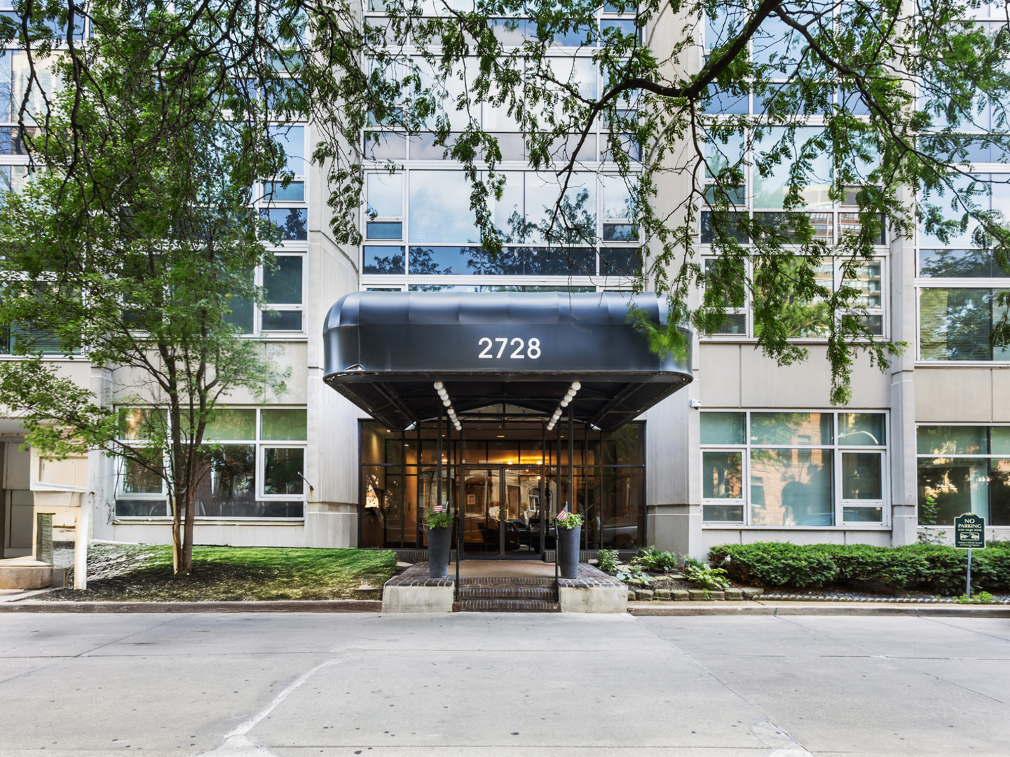 2728 N HAMPDEN Court 109