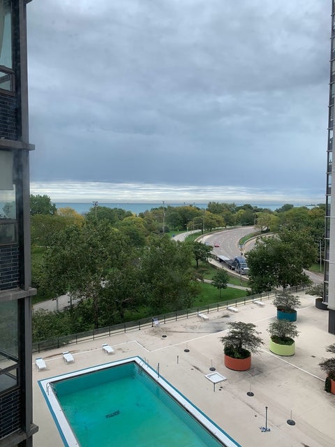 Tiny photo for 5701 N Sheridan Road #7E, Chicago, IL 60660 (MLS # 12607987)