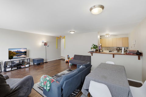 Tiny photo for 5701 N Sheridan Road #7E, Chicago, IL 60660 (MLS # 12607987)