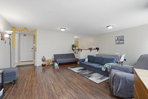 Tiny photo for 5701 N Sheridan Road #7E, Chicago, IL 60660 (MLS # 12607987)