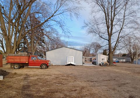 Tiny photo for 122 S. Beach Street, Kewanee, IL 61443 (MLS # 12577137)