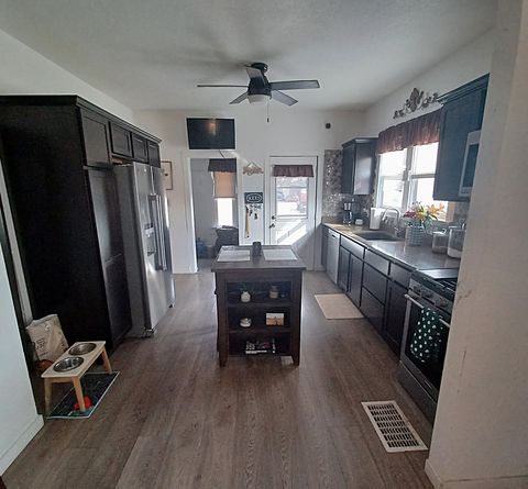 Tiny photo for 122 S. Beach Street, Kewanee, IL 61443 (MLS # 12577137)