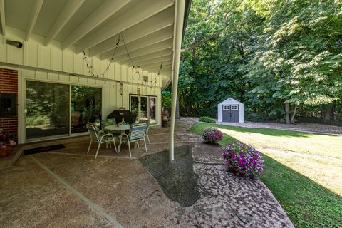 Tiny photo for 1810 5th Street, Winthrop Harbor, IL 60096 (MLS # 12463394)