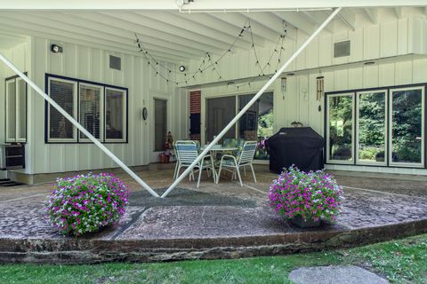 Tiny photo for 1810 5th Street, Winthrop Harbor, IL 60096 (MLS # 12463394)