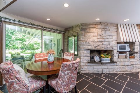 Tiny photo for 1810 5th Street, Winthrop Harbor, IL 60096 (MLS # 12463394)