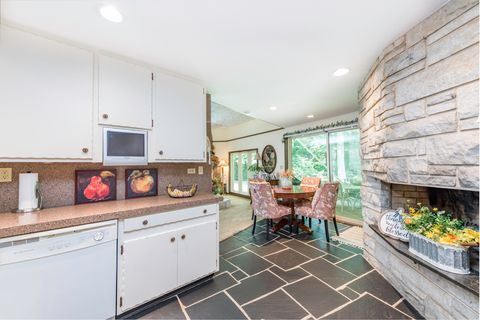 Tiny photo for 1810 5th Street, Winthrop Harbor, IL 60096 (MLS # 12463394)
