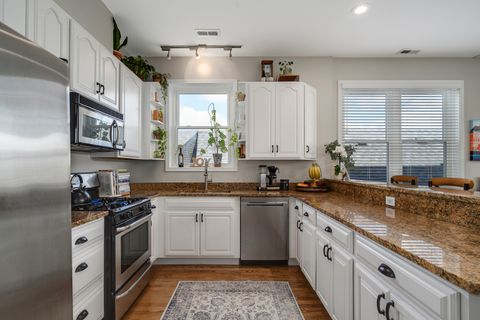 Tiny photo for 1942 N Francisco Avenue #3N, Chicago, IL 60647 (MLS # 12594311)