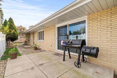 Tiny photo for 520 E 166th Street, South Holland, IL 60473 (MLS # 12444657)