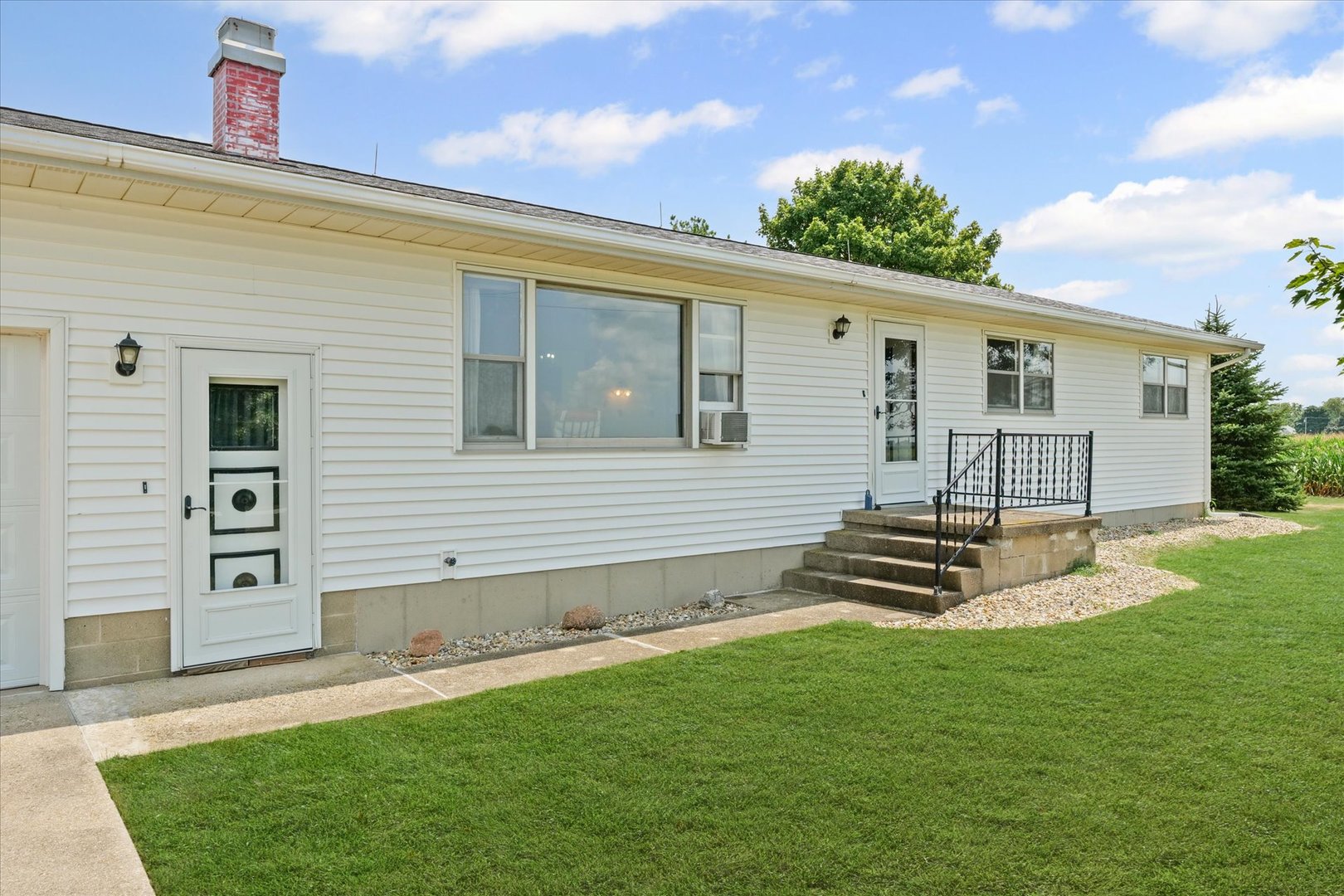 3324 County Road 500E Road