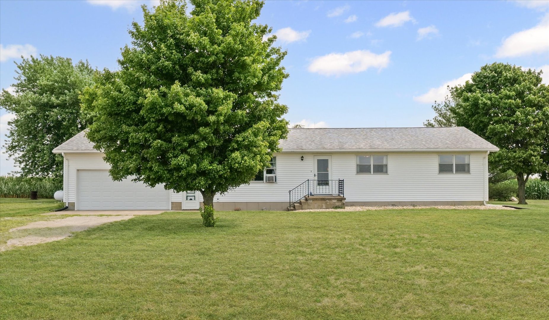 3324 County Road 500E Road