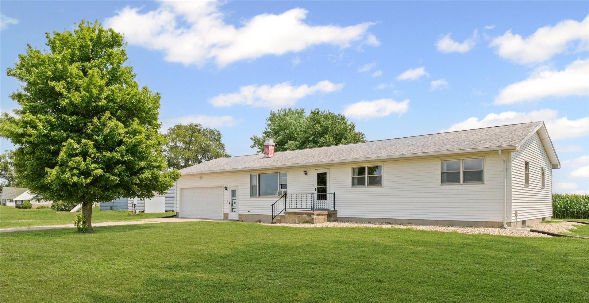3324 County Road 500E Road
