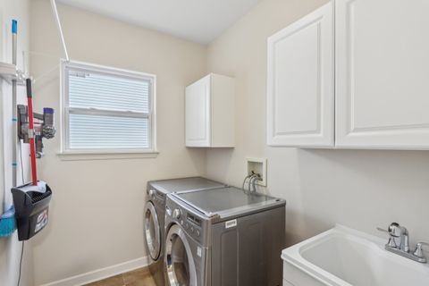A home in Romeoville