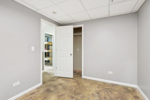 A home in Romeoville
