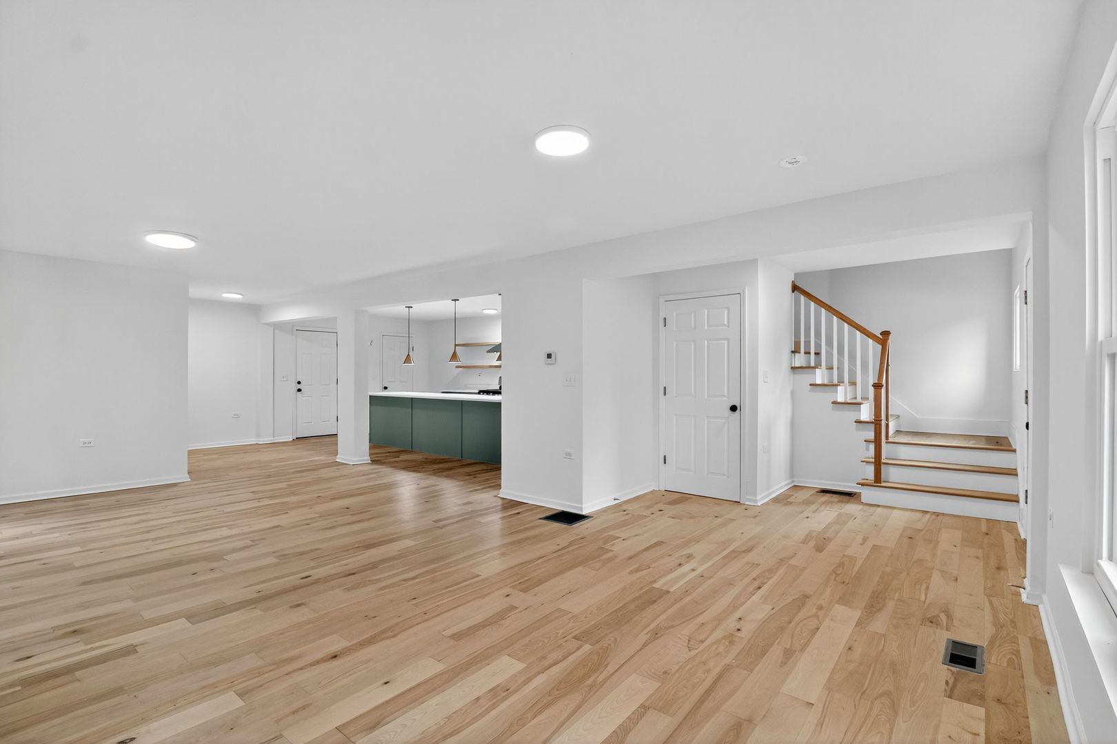 913 Sunset Court