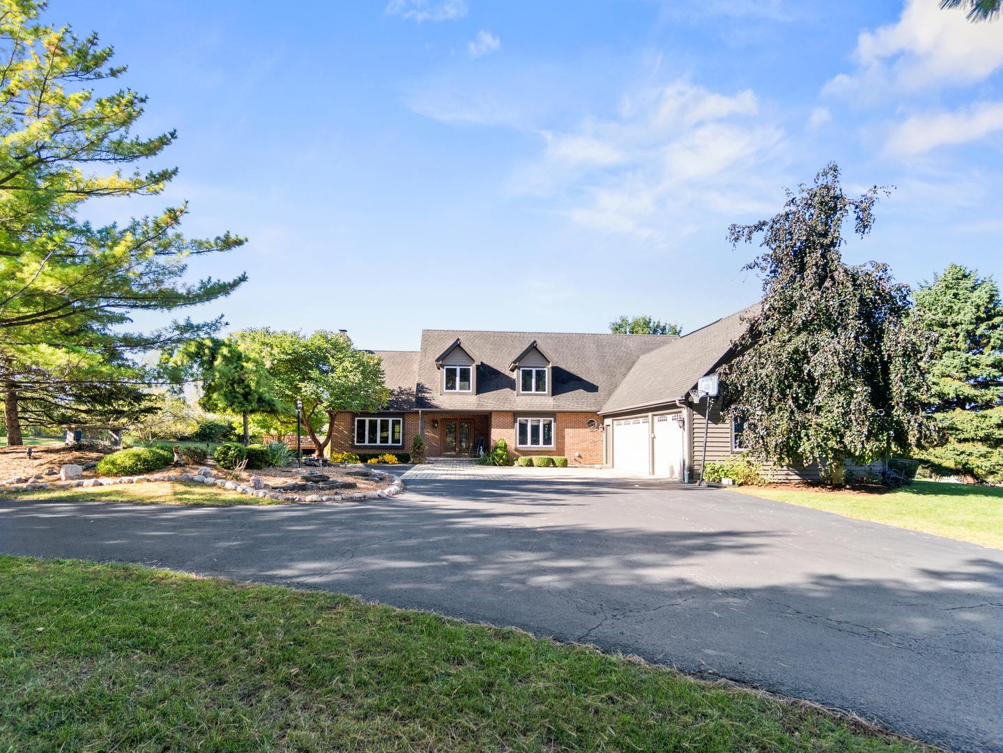 25840 N Graclyn Court