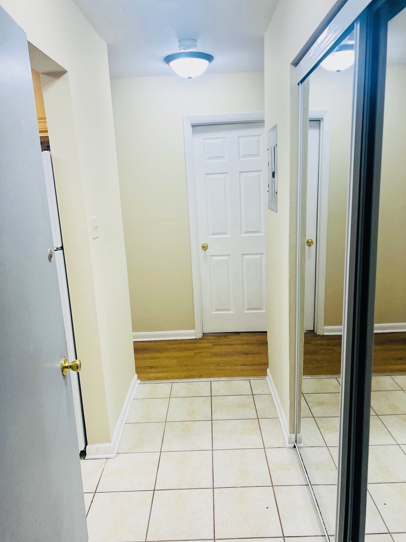 655 DEEPWOODS Drive 1I