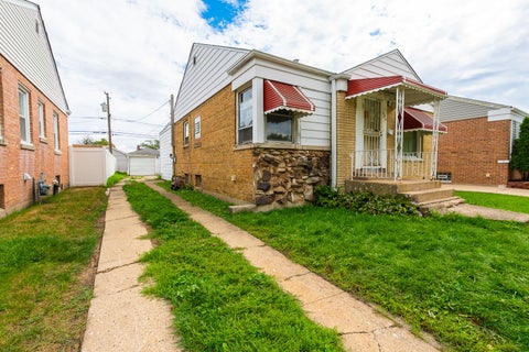 Tiny photo for 529 49th Avenue, Bellwood, IL 60104 (MLS # 12766300)