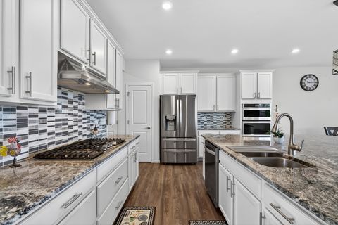 Tiny photo for 509 Watercress Drive, Aurora, IL 60504 (MLS # 12565265)