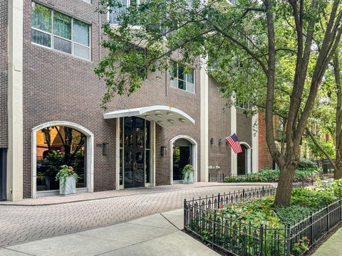 Photo of 1515 N Astor Street #18B, Chicago, IL 60610 (MLS # 12736555)