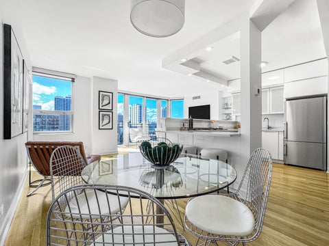 Tiny photo for 1515 N Astor Street #18B, Chicago, IL 60610 (MLS # 12736555)