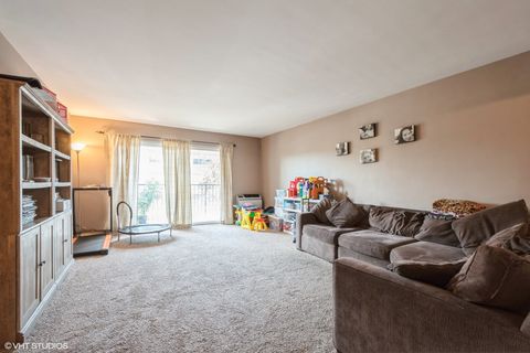 Tiny photo for 6800 N California Avenue #2I, Chicago, IL 60645 (MLS # 12433043)