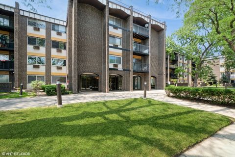 Photo of 6800 N California Avenue #2I, Chicago, IL 60645 (MLS # 12433043)