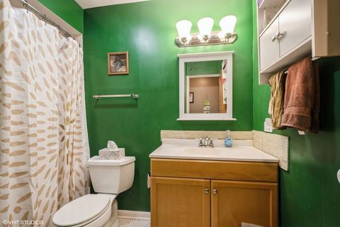 Tiny photo for 6800 N California Avenue #2I, Chicago, IL 60645 (MLS # 12433043)