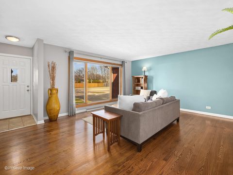 Tiny photo for 392 E Saint Charles Road, Elmhurst, IL 60126 (MLS # 12663148)