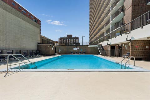 Tiny photo for 5855 N Sheridan Road #11j, Chicago, IL 60660 (MLS # 12721241)