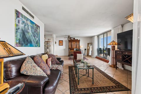 Tiny photo for 5855 N Sheridan Road #11j, Chicago, IL 60660 (MLS # 12721241)