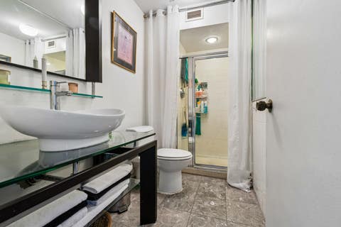 Tiny photo for 5855 N Sheridan Road #11j, Chicago, IL 60660 (MLS # 12721241)