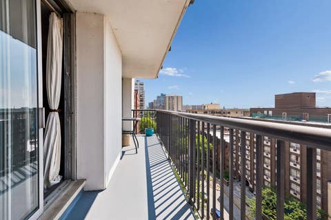 Tiny photo for 5855 N Sheridan Road #11j, Chicago, IL 60660 (MLS # 12721241)