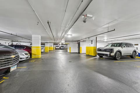 Tiny photo for 5855 N Sheridan Road #11j, Chicago, IL 60660 (MLS # 12721241)