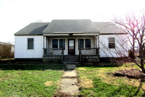 Photo of 41681 Main Street, Hoopeston, IL 60942 (MLS # 12597708)