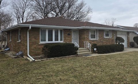 Tiny photo for 447 Dennis Avenue, Bradley, IL 60915 (MLS # 12587504)
