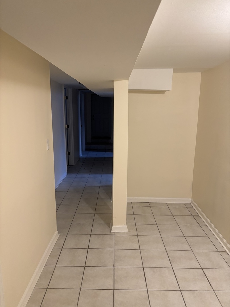 115 S Kilbourn Avenue 1st